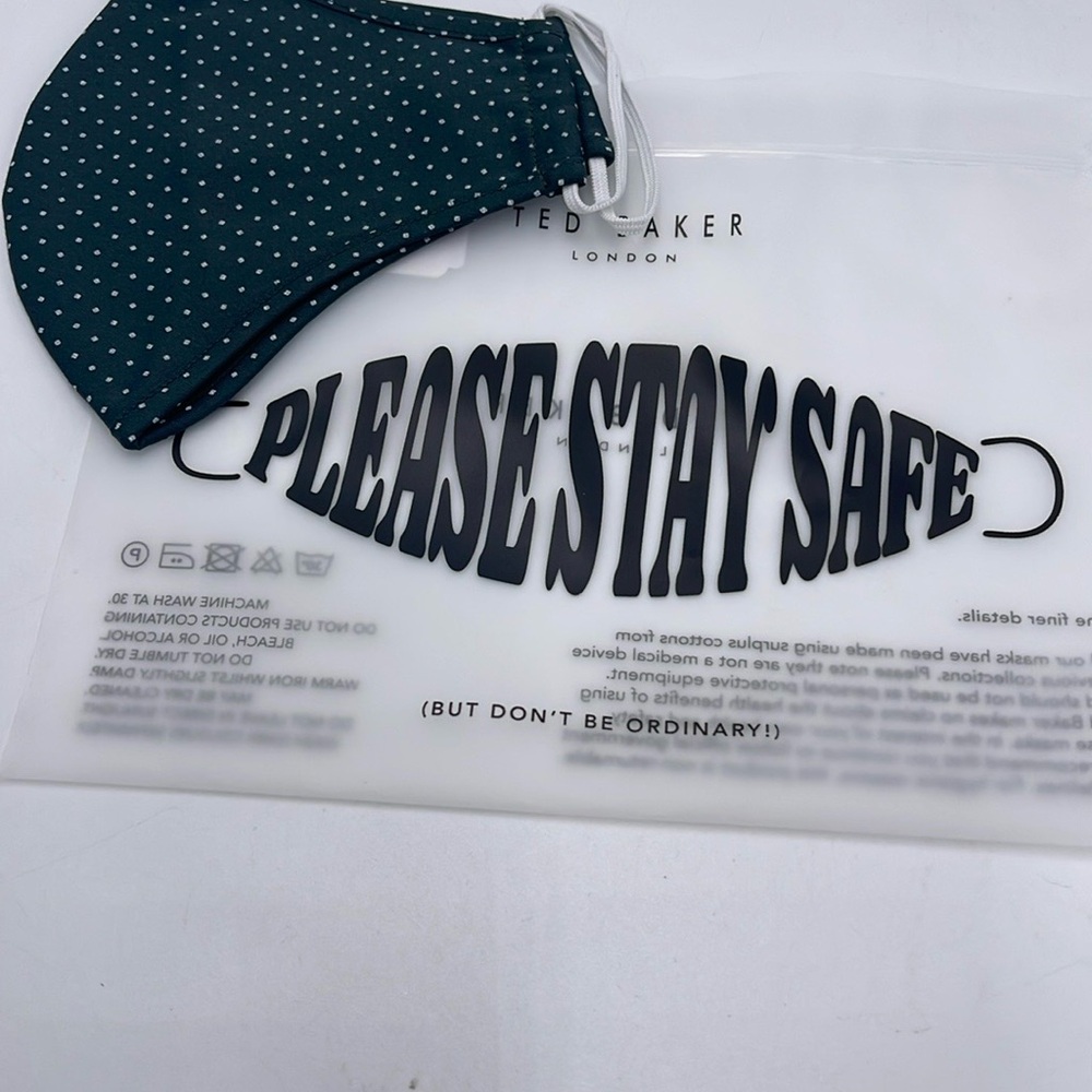 Ted Baker Polka Dot Face Mask TED BAKER LONDON Reversible Reusable FACE NWT - Picture 2 of 13